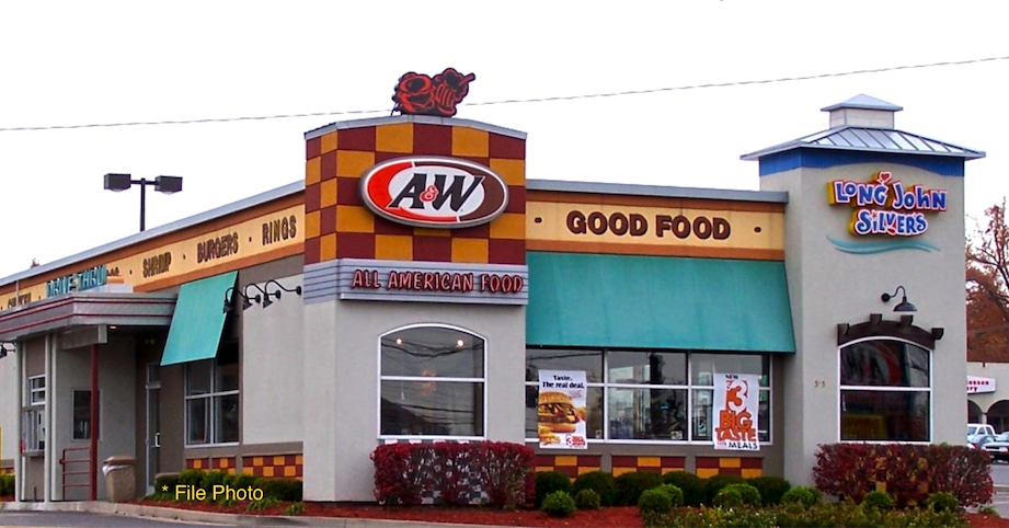 A&W Restaurant - E. Loop 820 logo