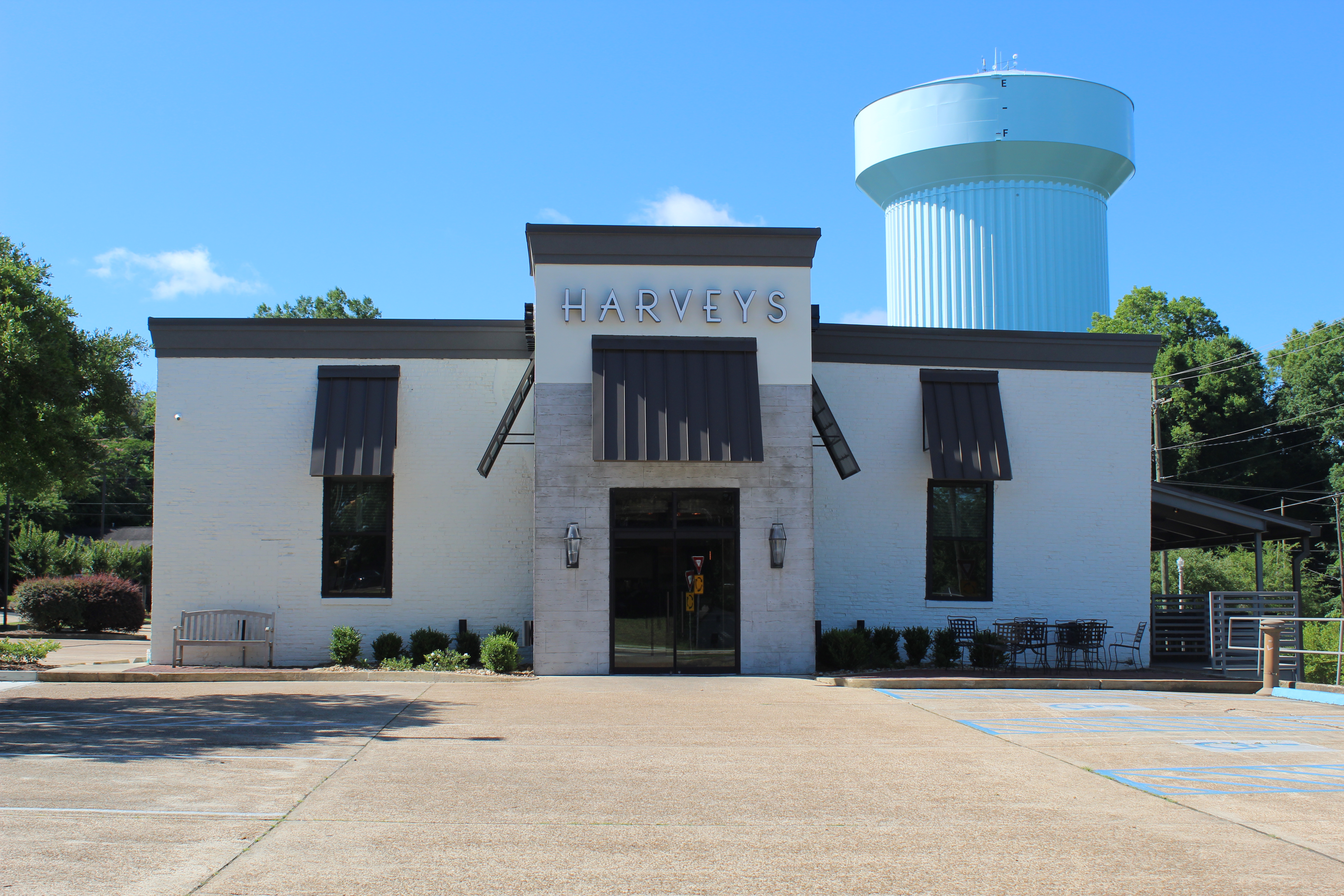 Harveys - Columbus logo